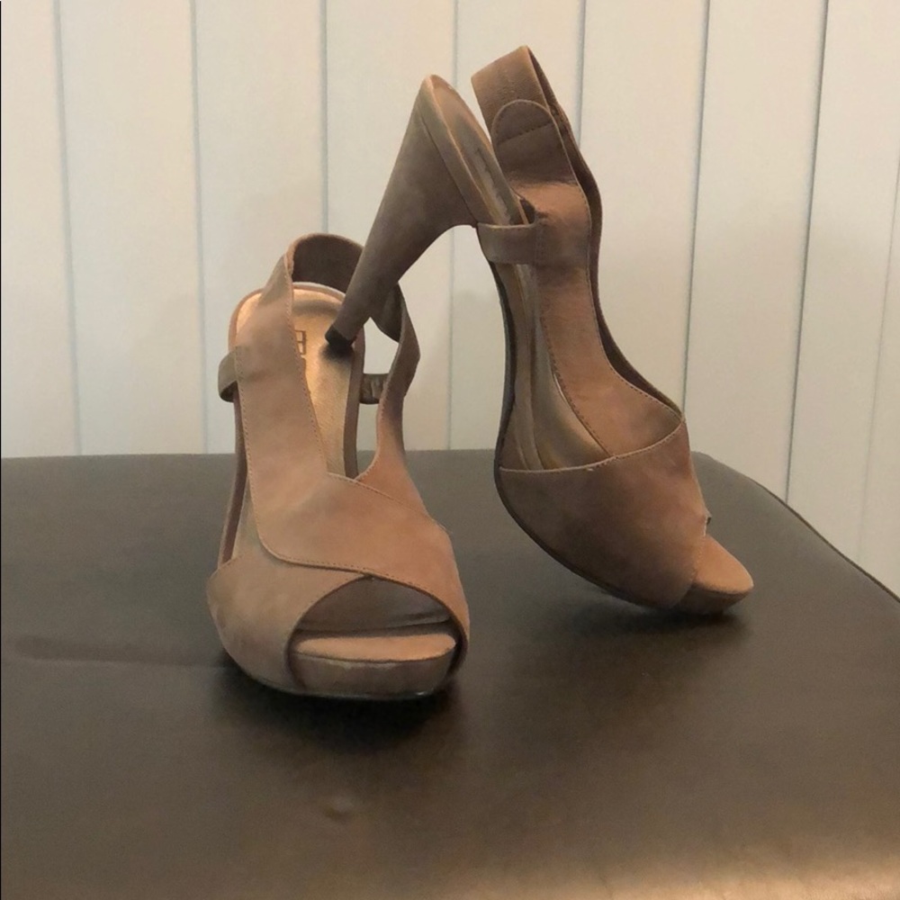 MODA SPANA SUEDE/LEATHER DARK TAUPE HEELS.